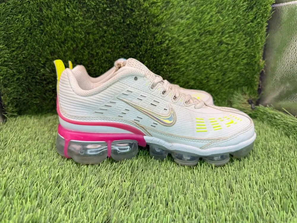 Nike Air VaporMax 360 CQ4538-001 Athletic Sneaker Womens 7.5 White Synthetic Gym